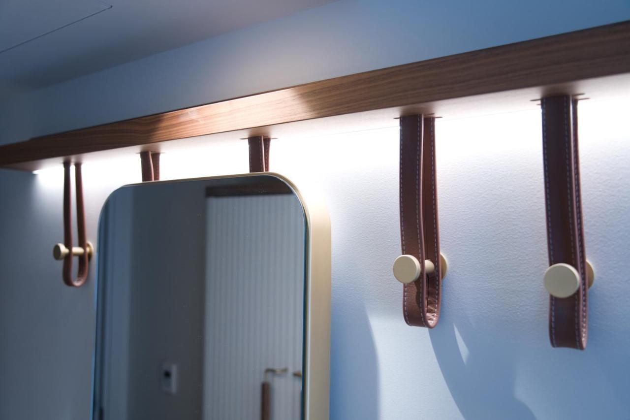 Hotel Yac Paris Clichy, A Member Of Radisson Individuals Ngoại thất bức ảnh