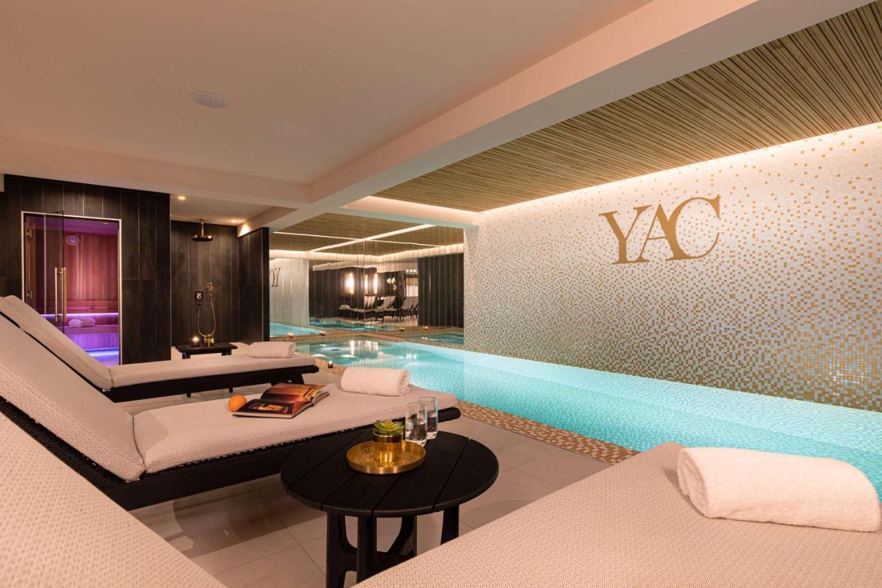 Hotel Yac Paris Clichy, A Member Of Radisson Individuals Ngoại thất bức ảnh