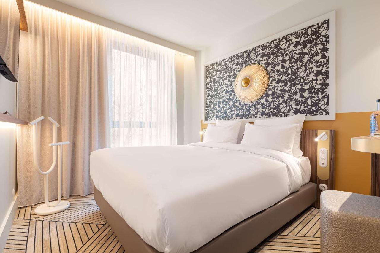 Hotel Yac Paris Clichy, A Member Of Radisson Individuals Ngoại thất bức ảnh