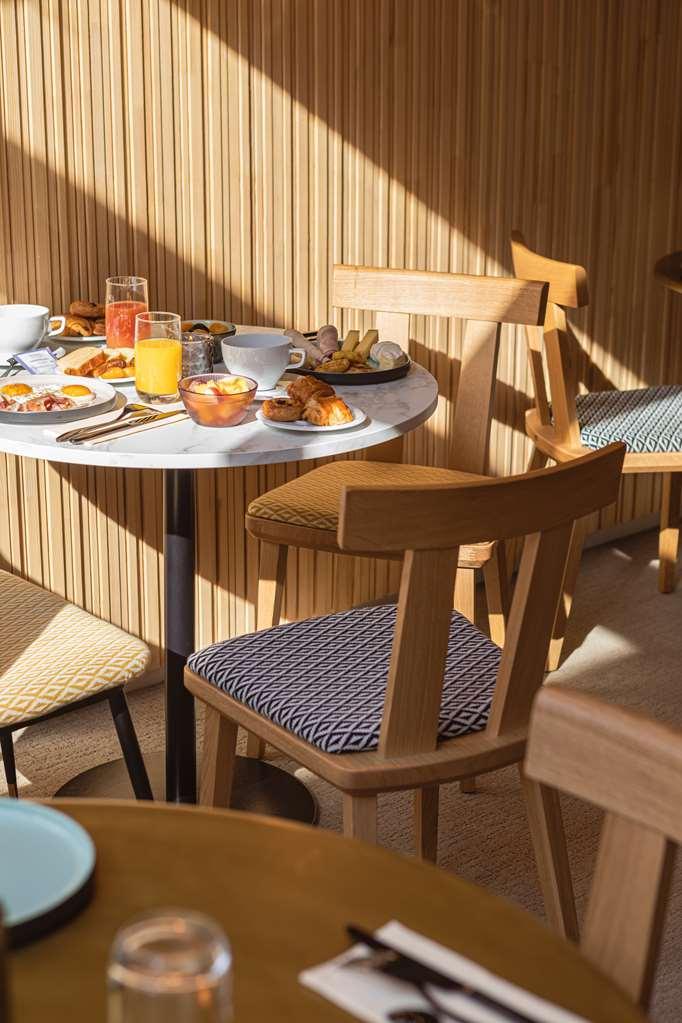 Hotel Yac Paris Clichy, A Member Of Radisson Individuals Ngoại thất bức ảnh