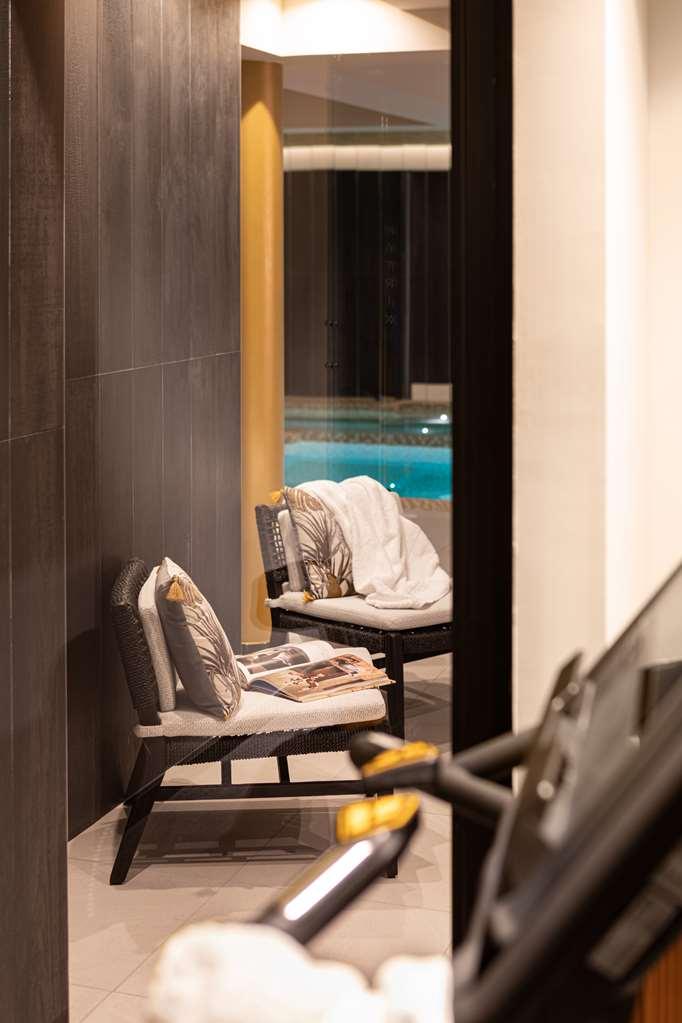 Hotel Yac Paris Clichy, A Member Of Radisson Individuals Ngoại thất bức ảnh